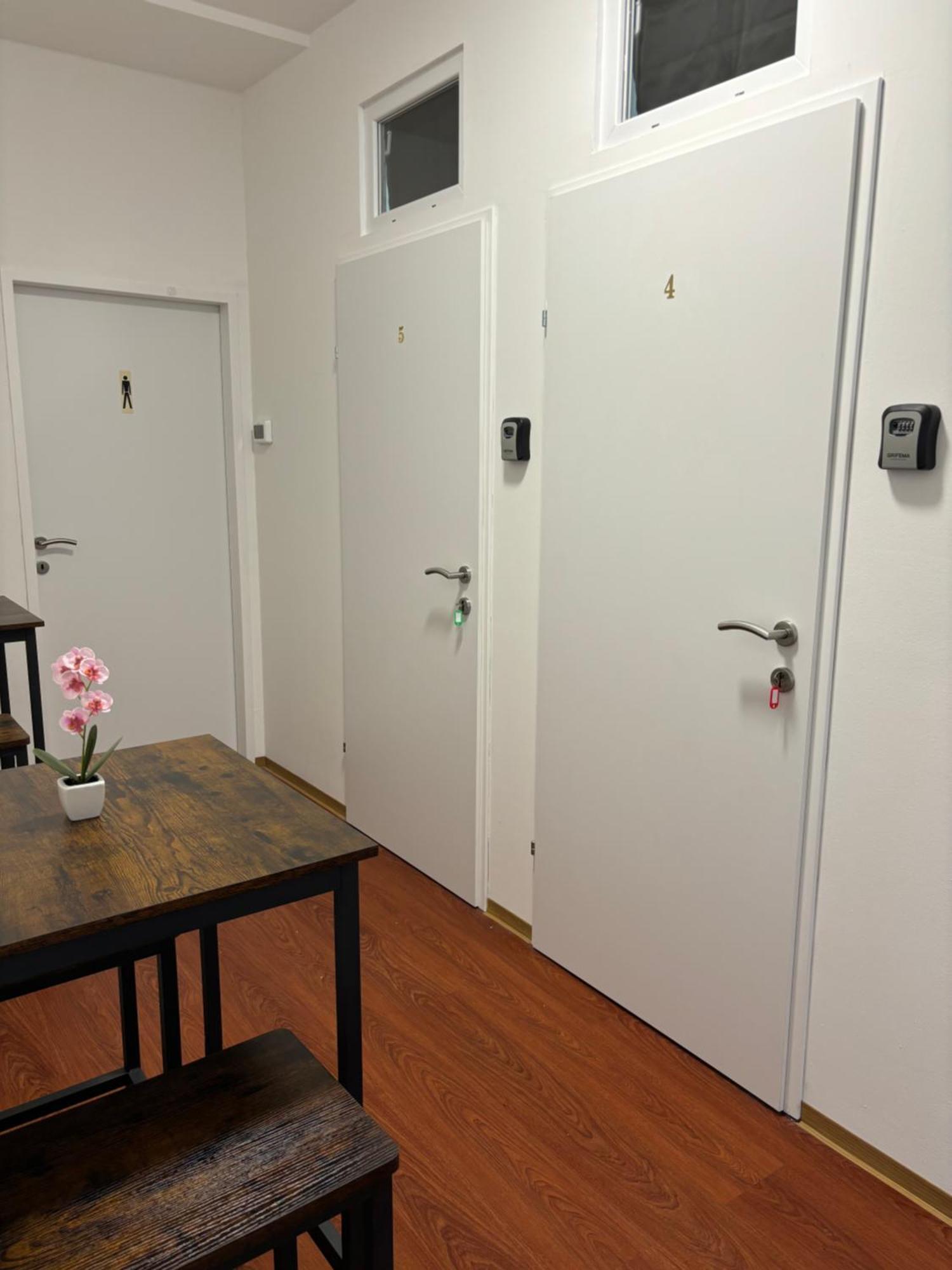 Anda City Rooms Wenen Buitenkant foto